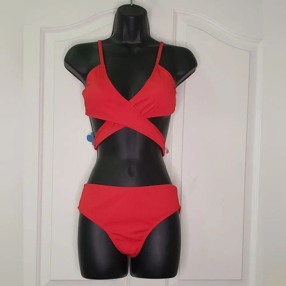 NWOT Textured Bikini Swimsuit 13/14
